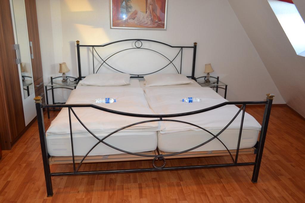 Koelnotel Hostel, & * Cologne