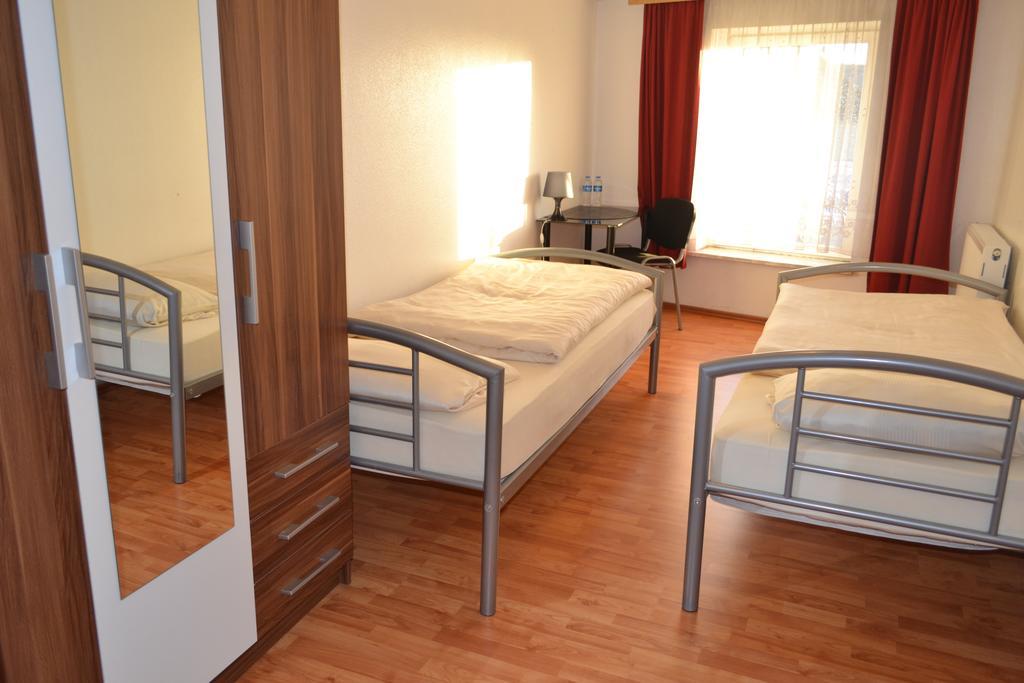 Koelnotel Hostel, & Auberge de jeunesse