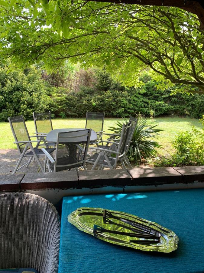 Appartement Mit Garten In *