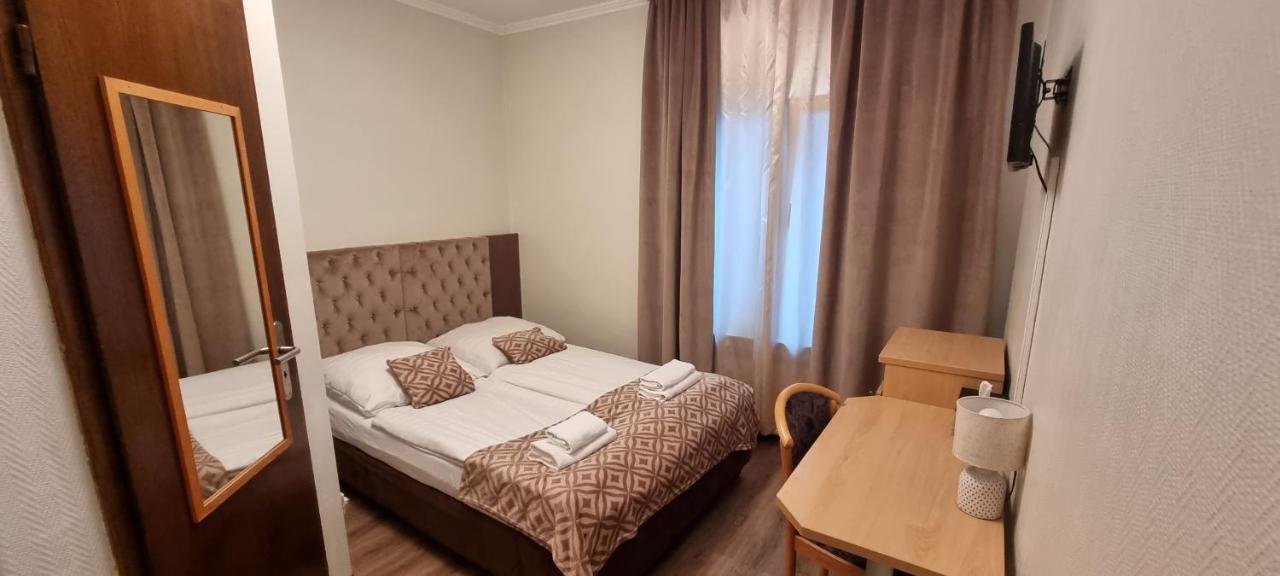 Hotel Cara