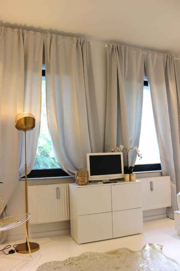 Shared A-partment • Moebliertes In - Ehrenfeld ! Habitación en casa particular *
