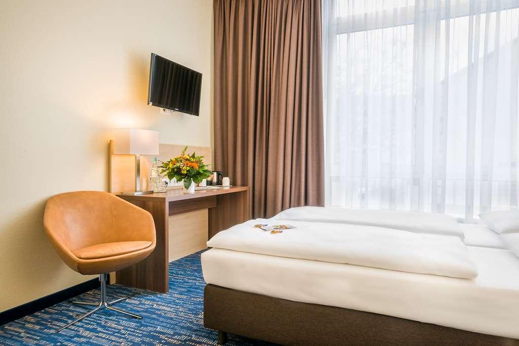 Mercure Airport 3*