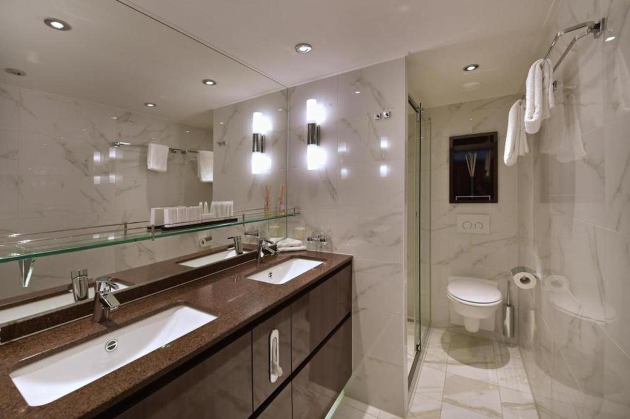 Fairtours Hotelschiff Rembrandt Van Rijn*** Koeln *