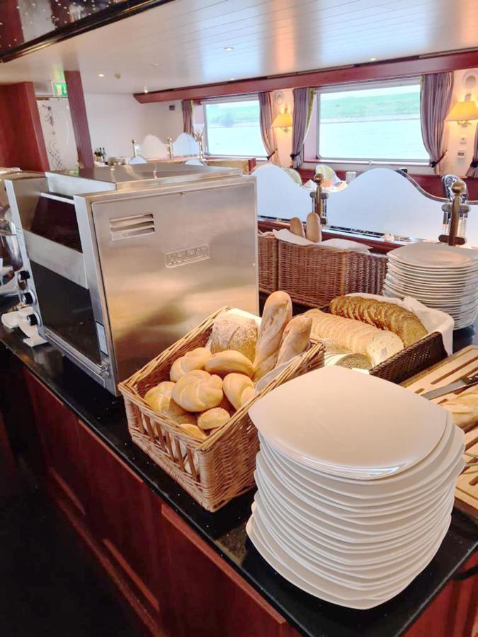 Fairtours Hotelschiff Rembrandt Van Rijn*** Koeln Botel