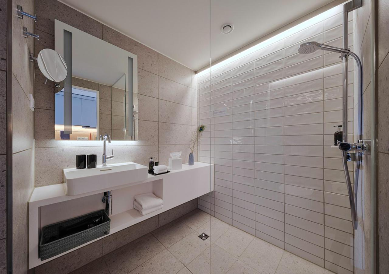 Hotel Adina Colonia