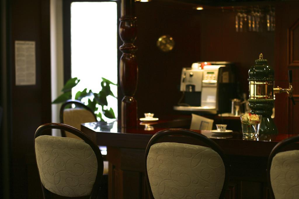 Imperial 4* Köln