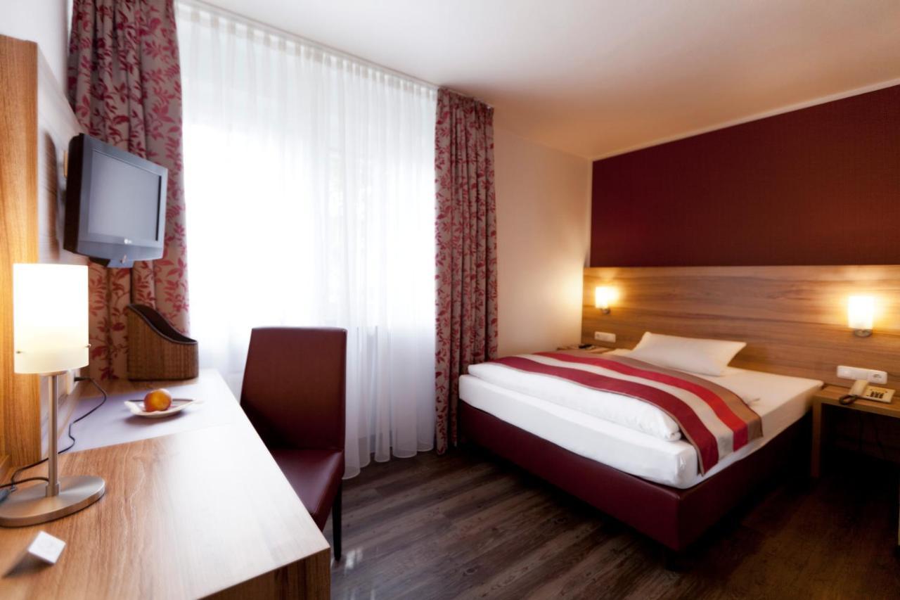 Adolphs Bed & Breakfast Cologne