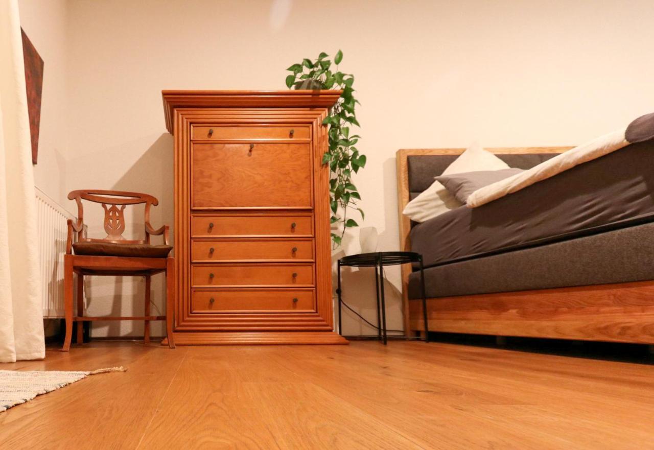 Ferienhaus Komfortwohnung City/messe 25 Min *