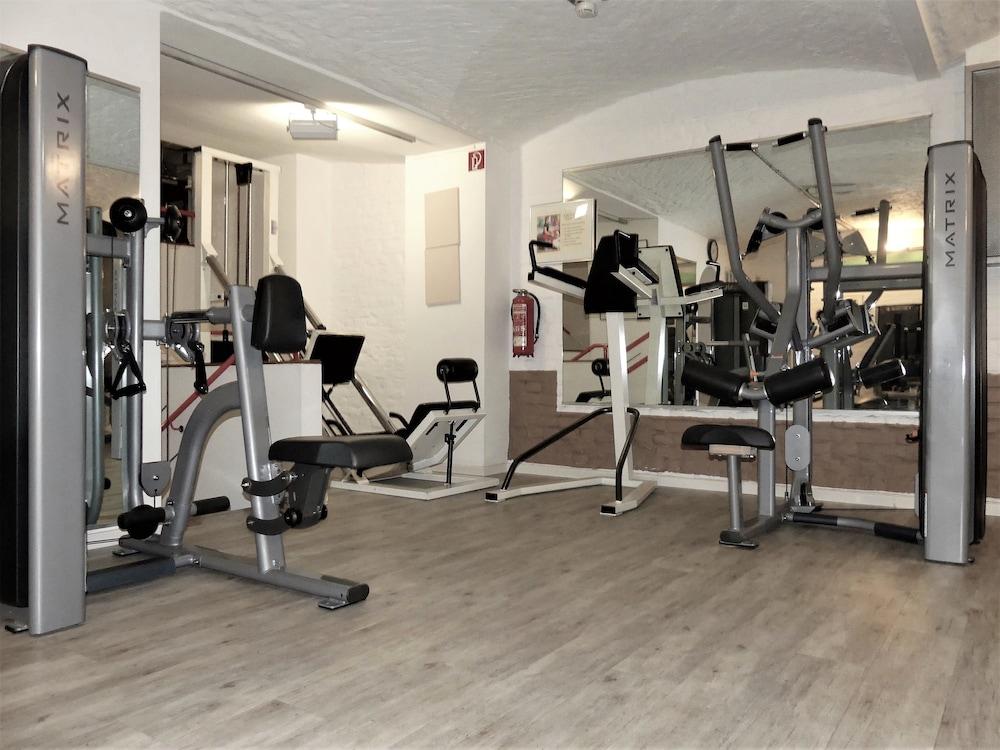 The Ascot Hotel 4*