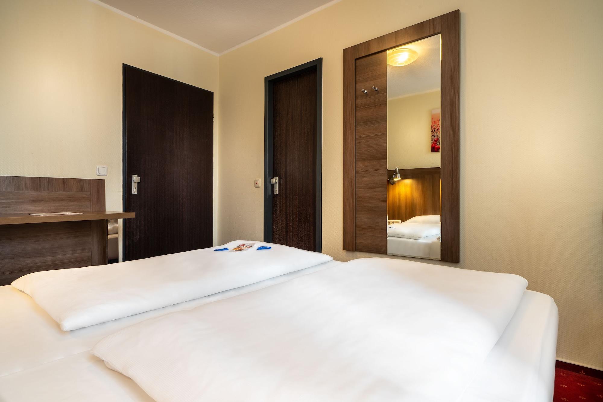 Leonet Hotel 3*