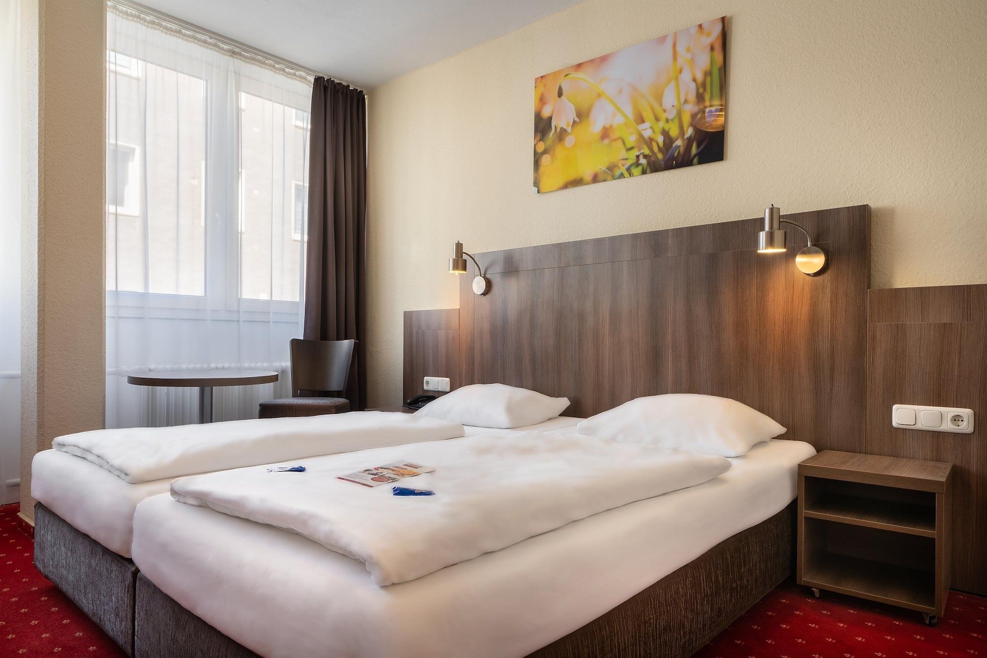 Hotel Leonet 3*