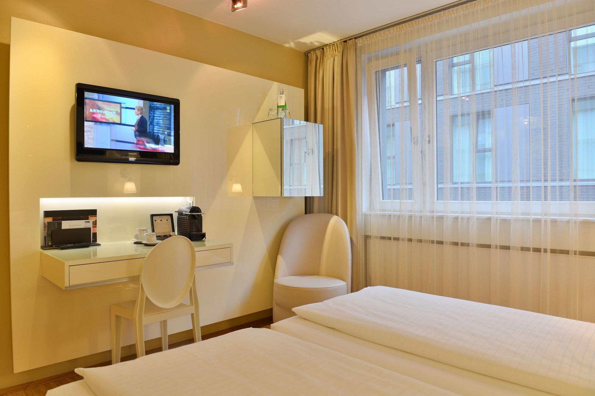 Hotel Santo