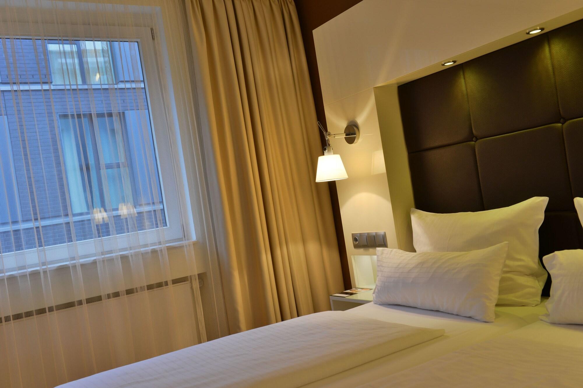Hotel Santo Cologne