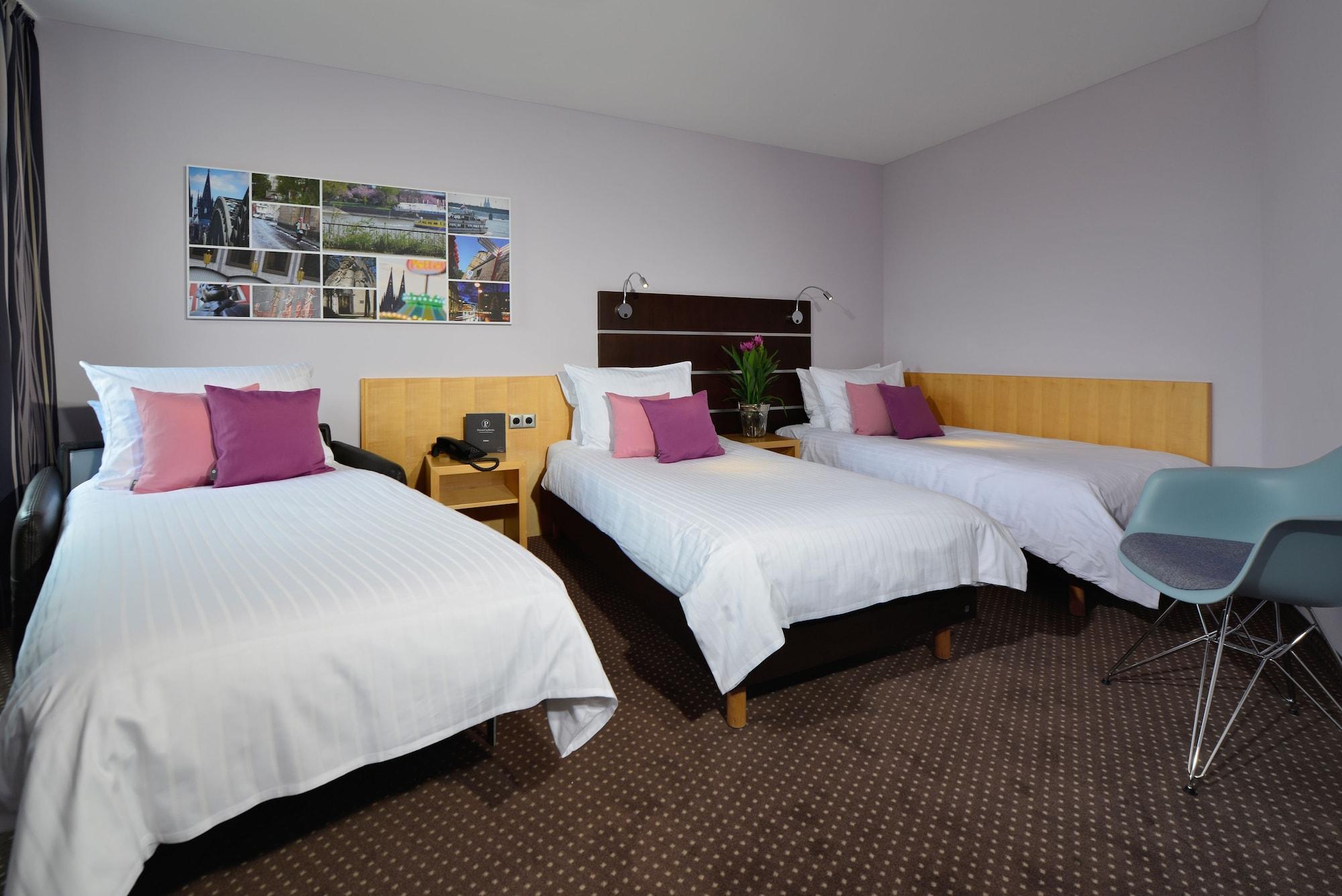 Uhu Garni Hotel 3*
