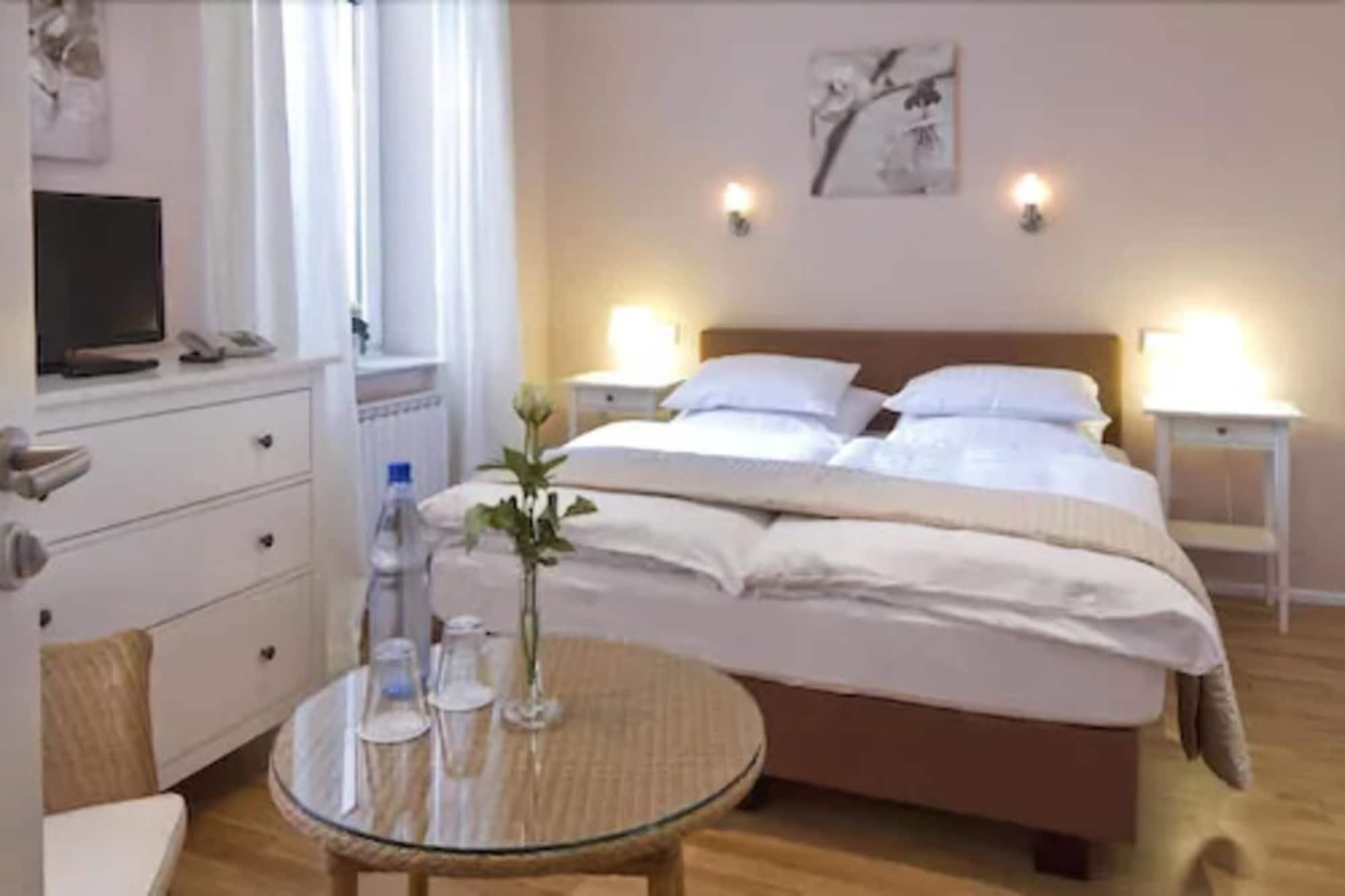 Hotel Buchholz Downtown 3*