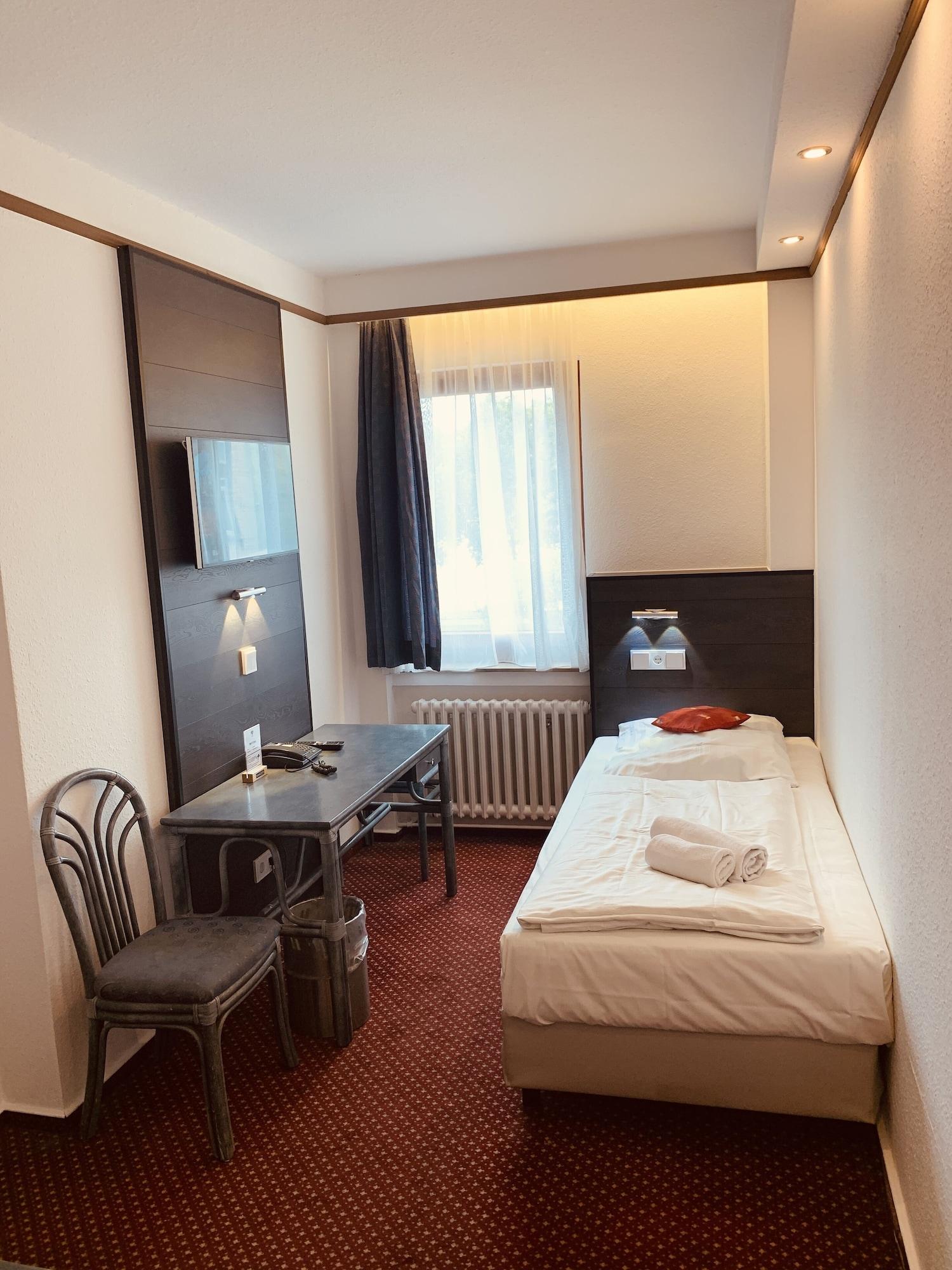 Kunibert Der Fiese Hotel