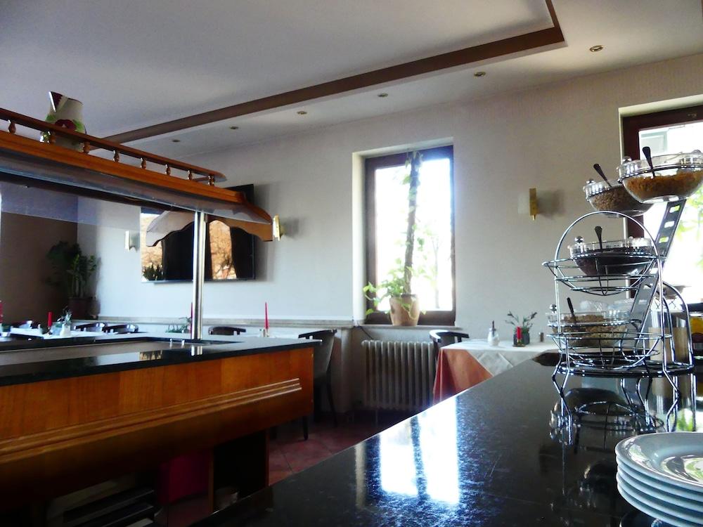 Hotel Kunibert Der Fiese