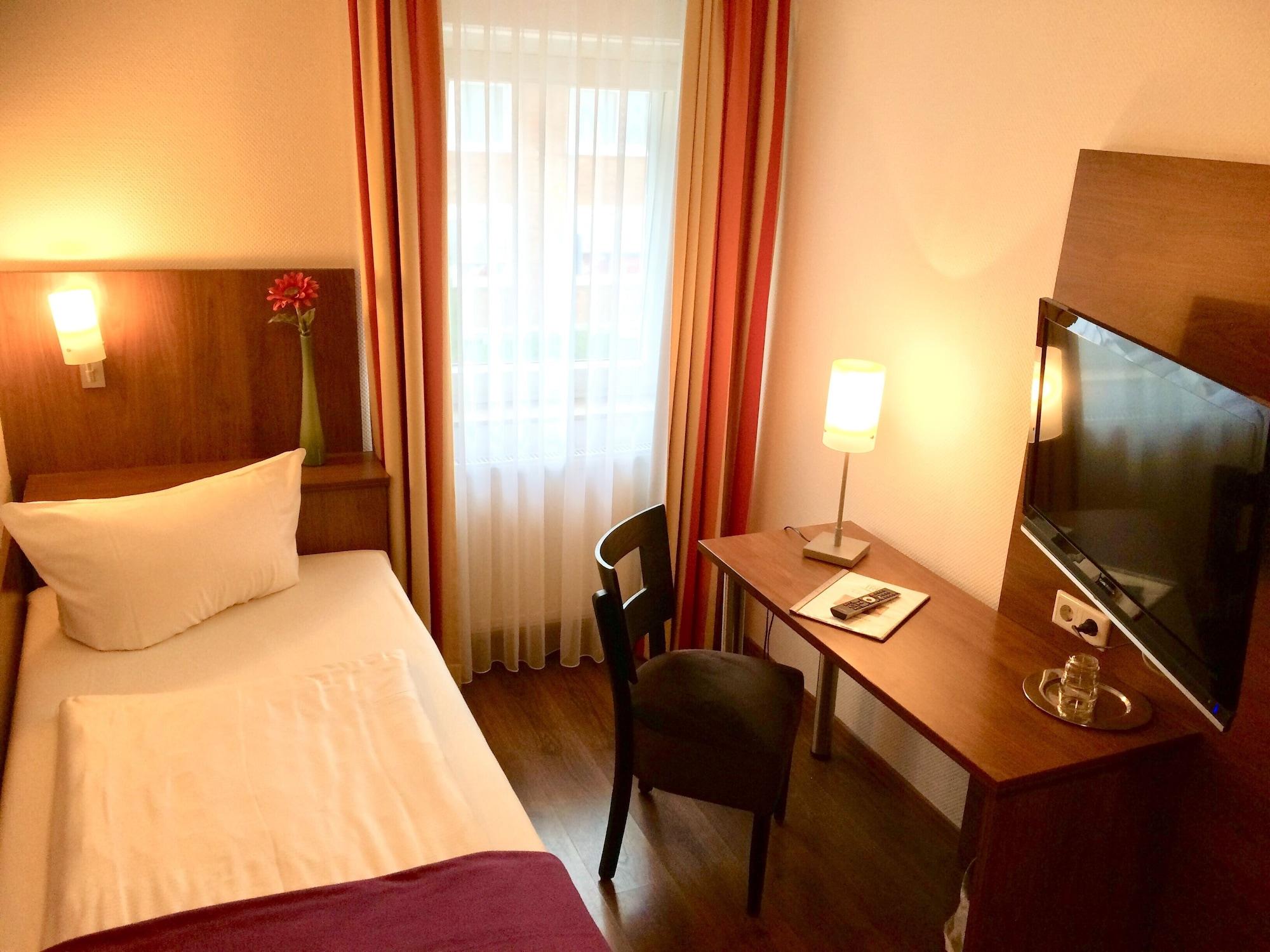 Hotel Triton
