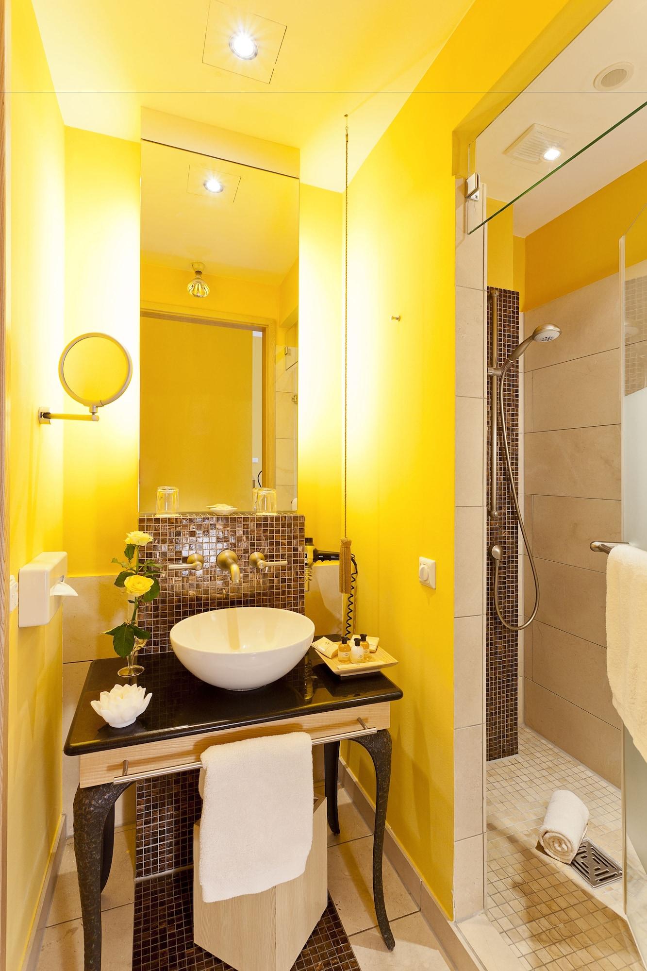 Classic Harmonie Hotel 3*