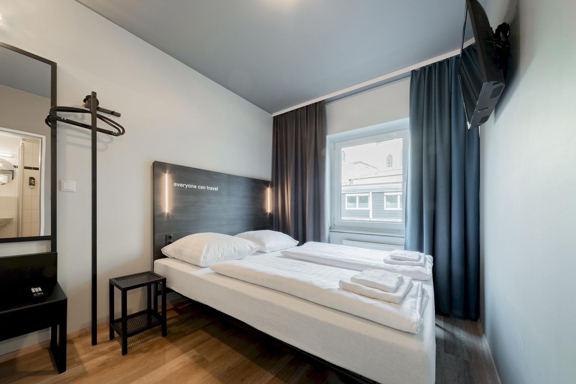 Hotel A&o Dom Cologne