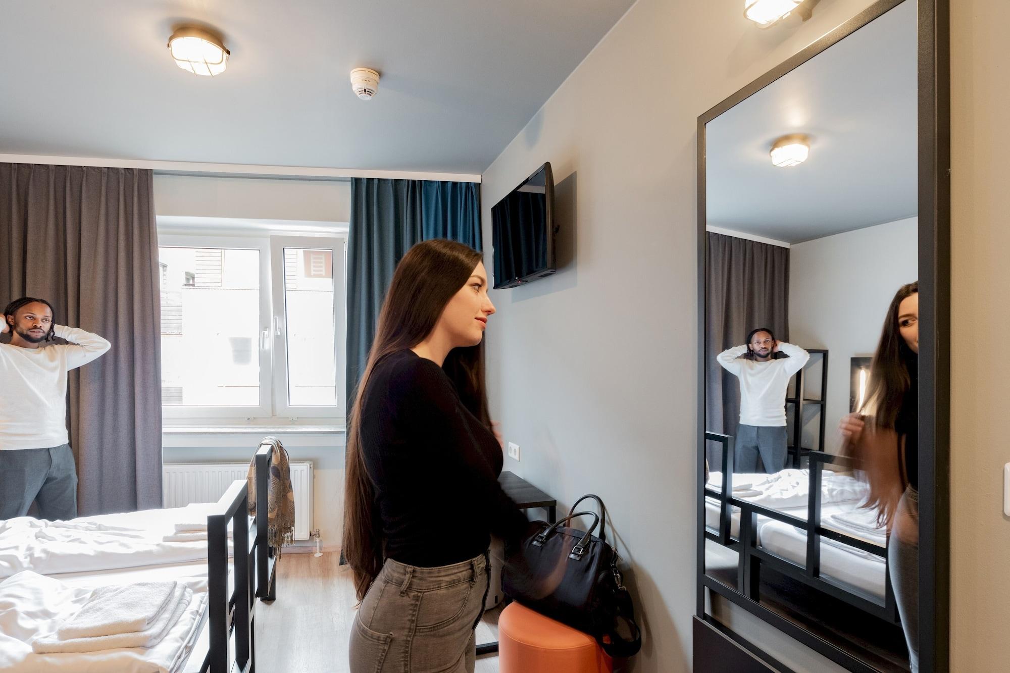 Hotel A&o Dom 2*