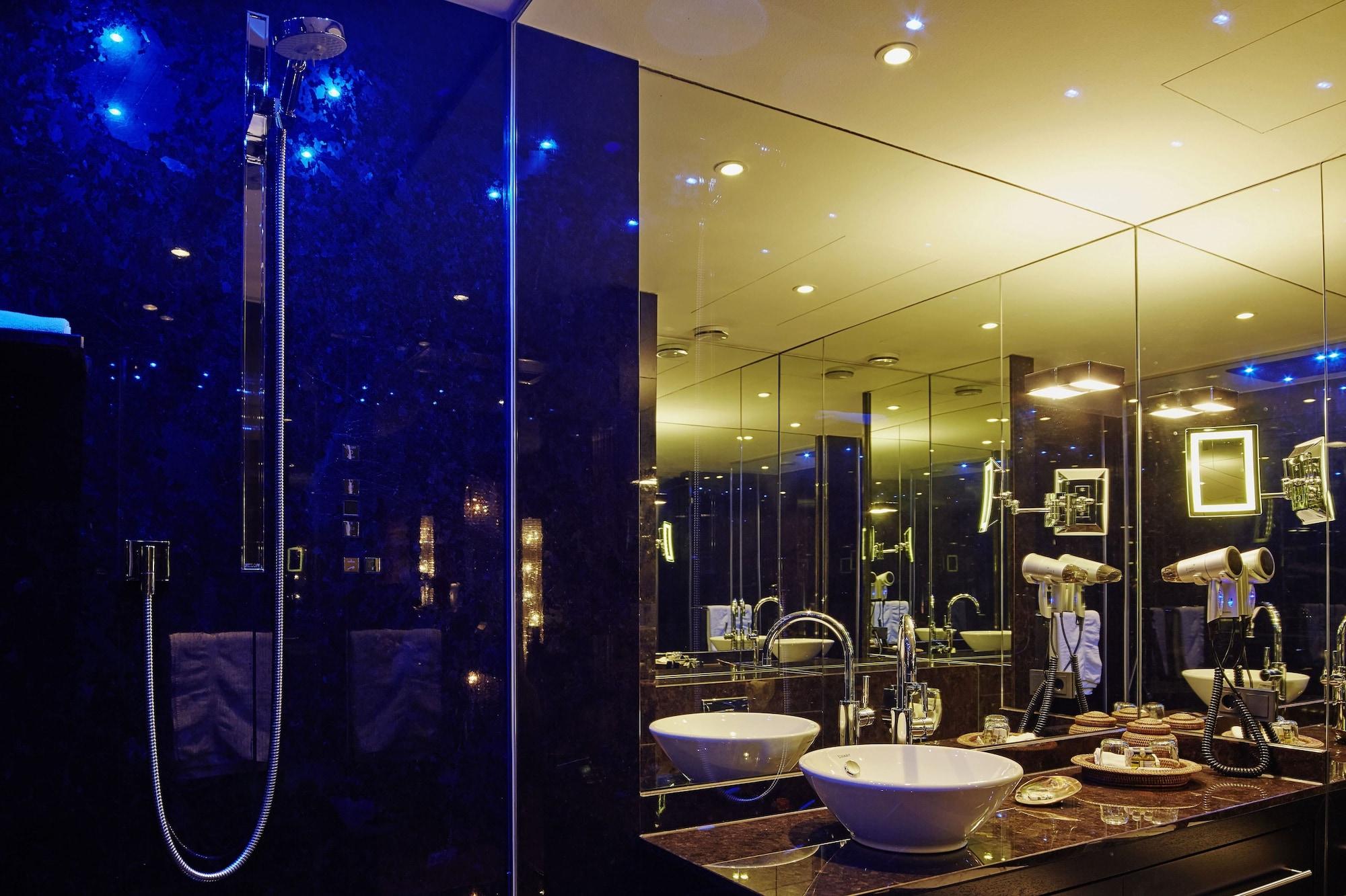 Savoy Colonia