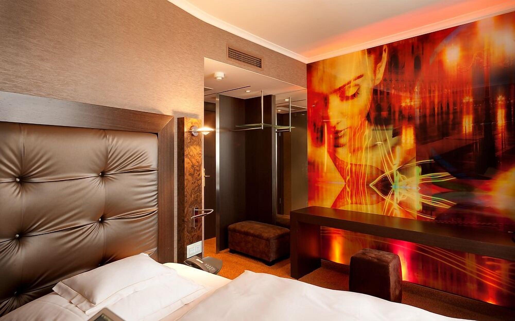 Hotel Savoy 4*