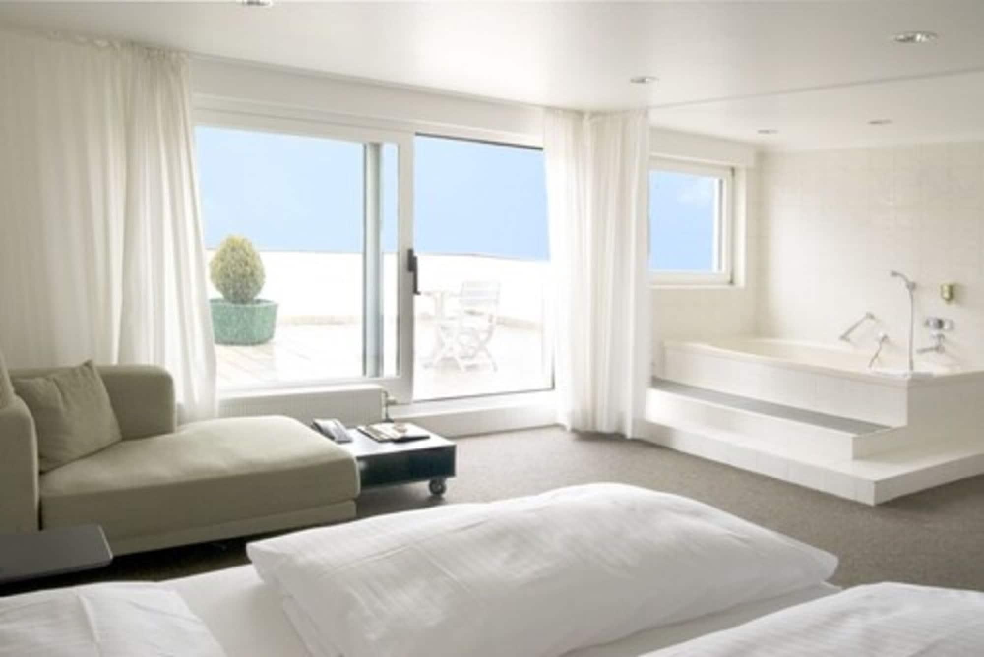 Rugs Hotel 4*