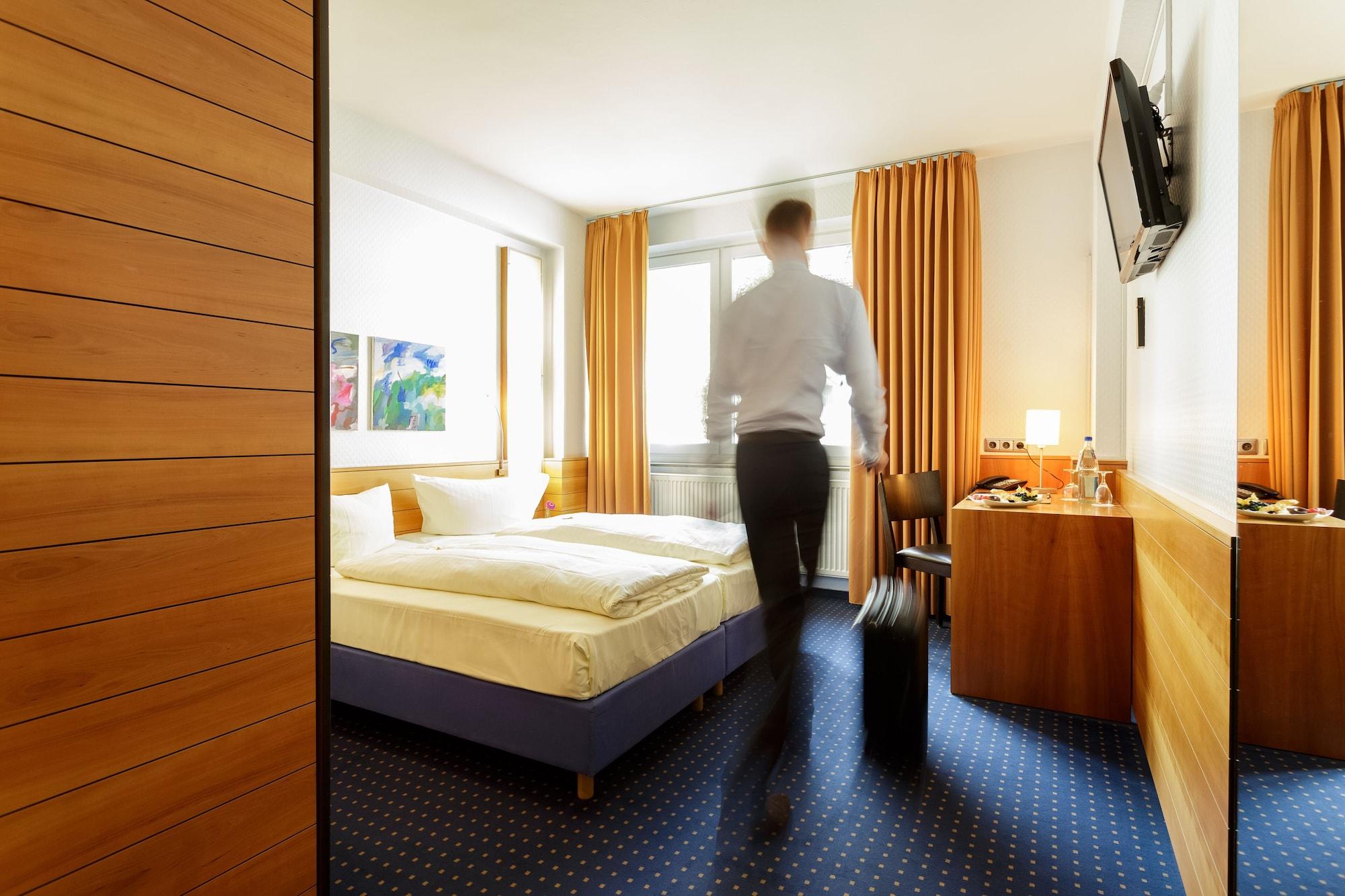 Messehotel Koeln-deutz 3* Cologne