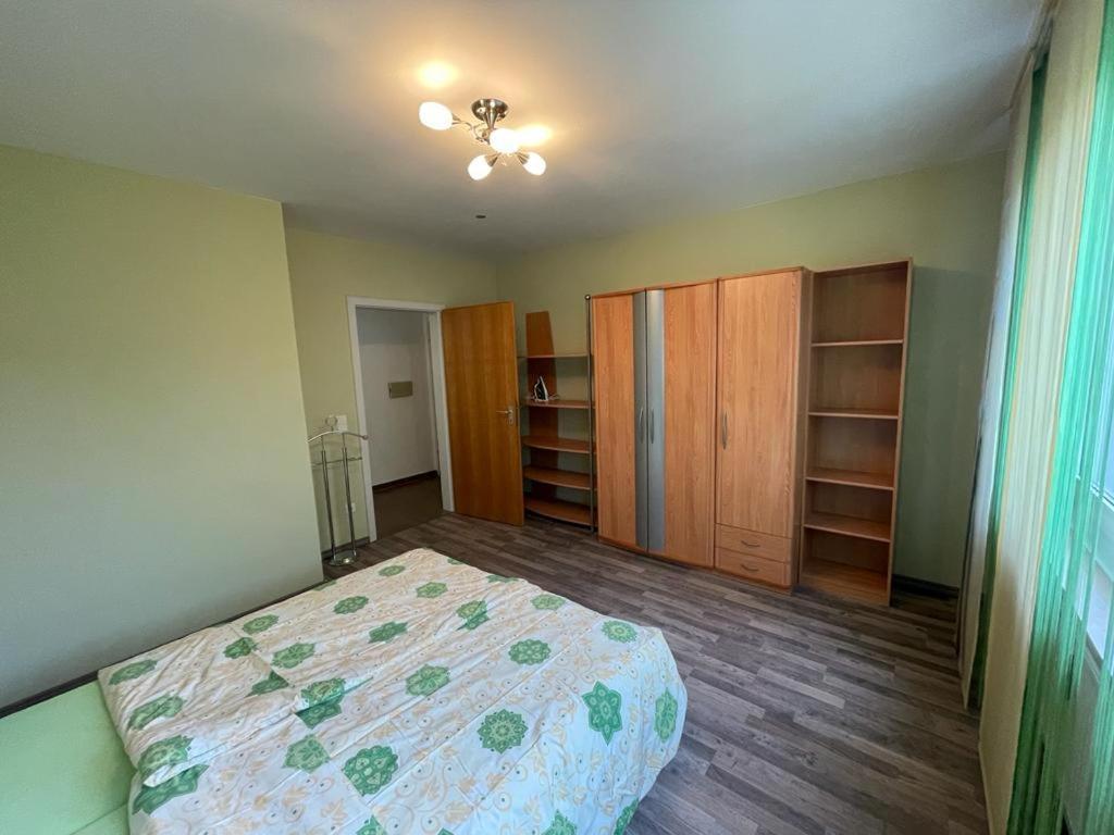 2 Mobliert Zentrale Lage In * Colonia