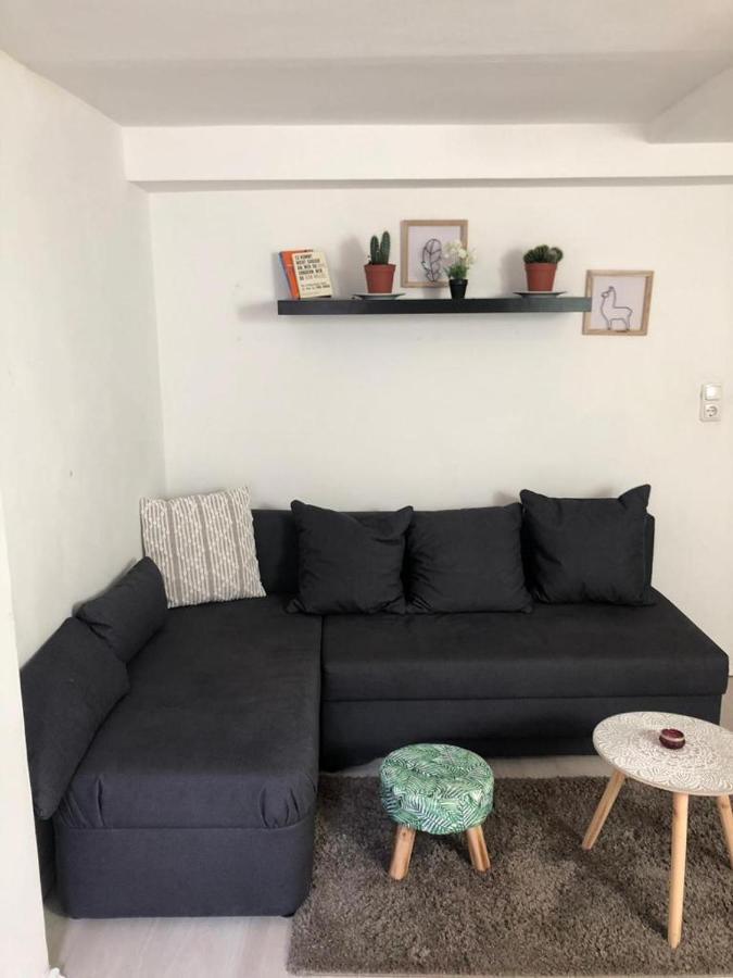 Bescheidene Untergeschoss In Guter Lage. Apartamento *