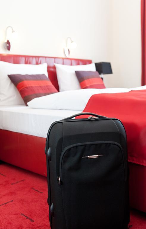 Esplanade Hotel 3*