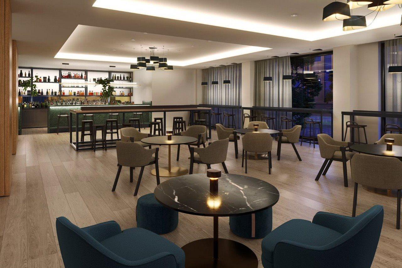 Adina Hotel 4*