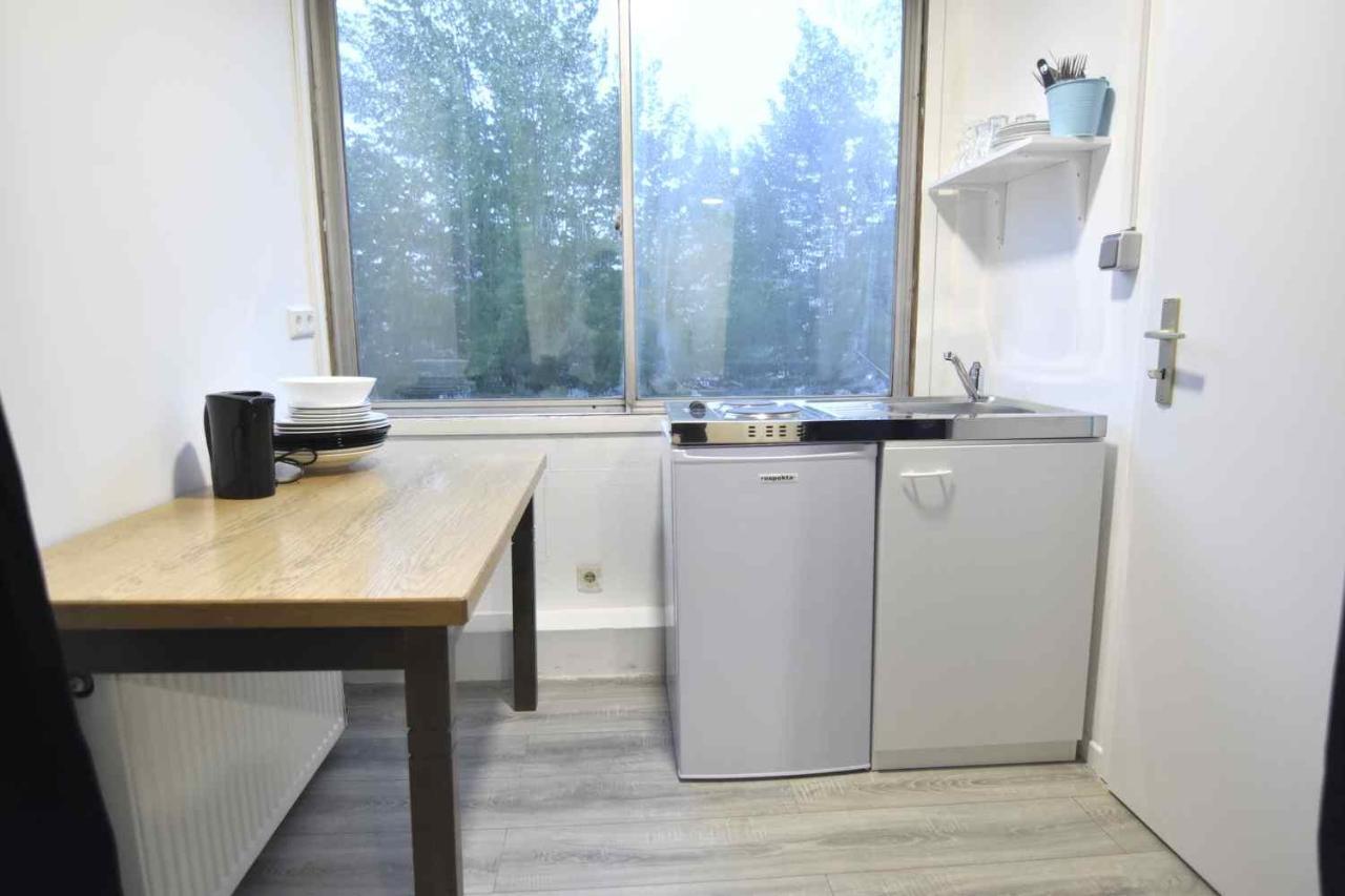 Monteurzimmer Mit Pantry-kueche In Apartment