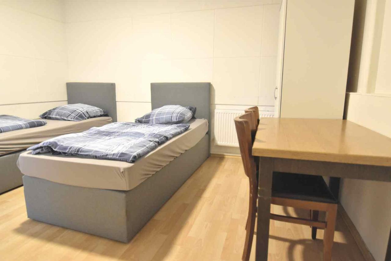 Apartment Monteurzimmer Mit Pantry-kueche In Cologne