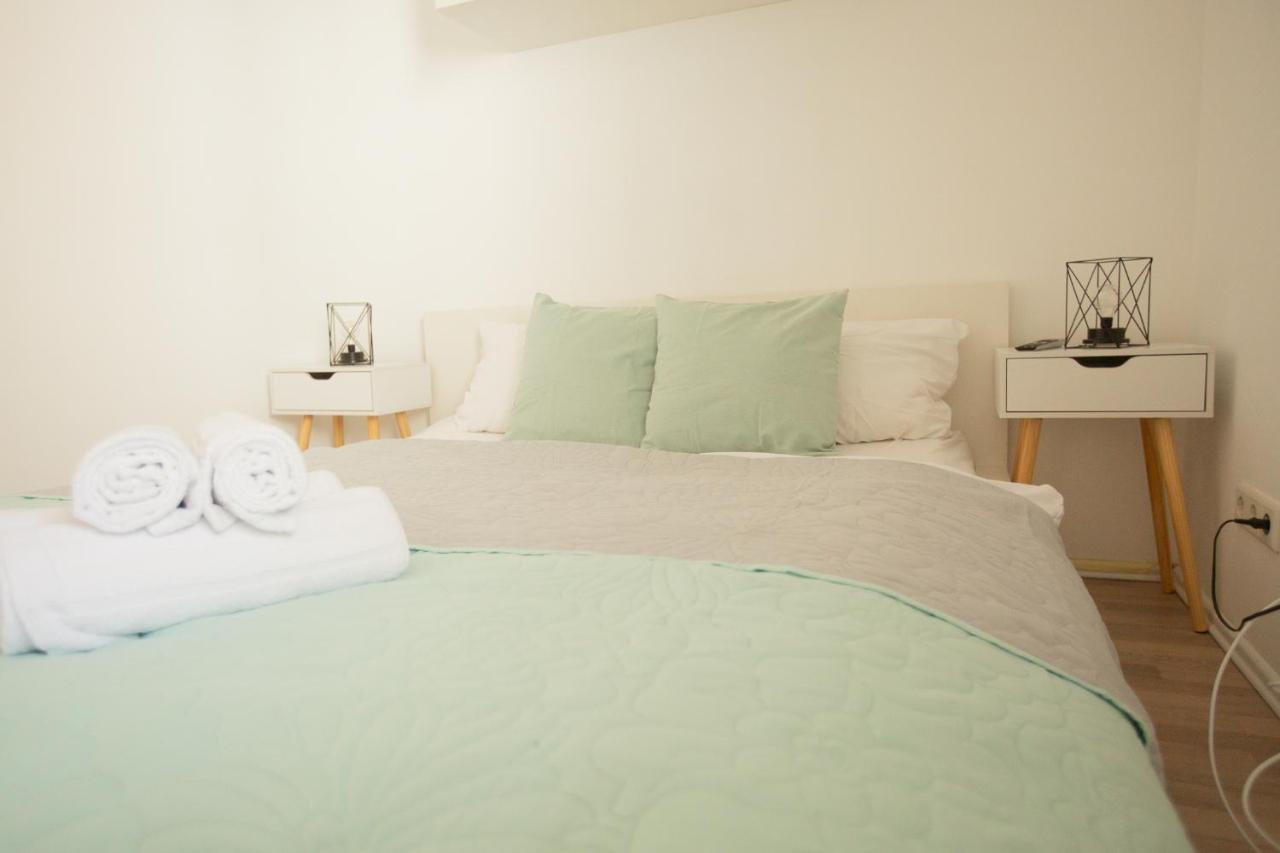 Apartment Neu Innenstadt Altstadt In Lage Von