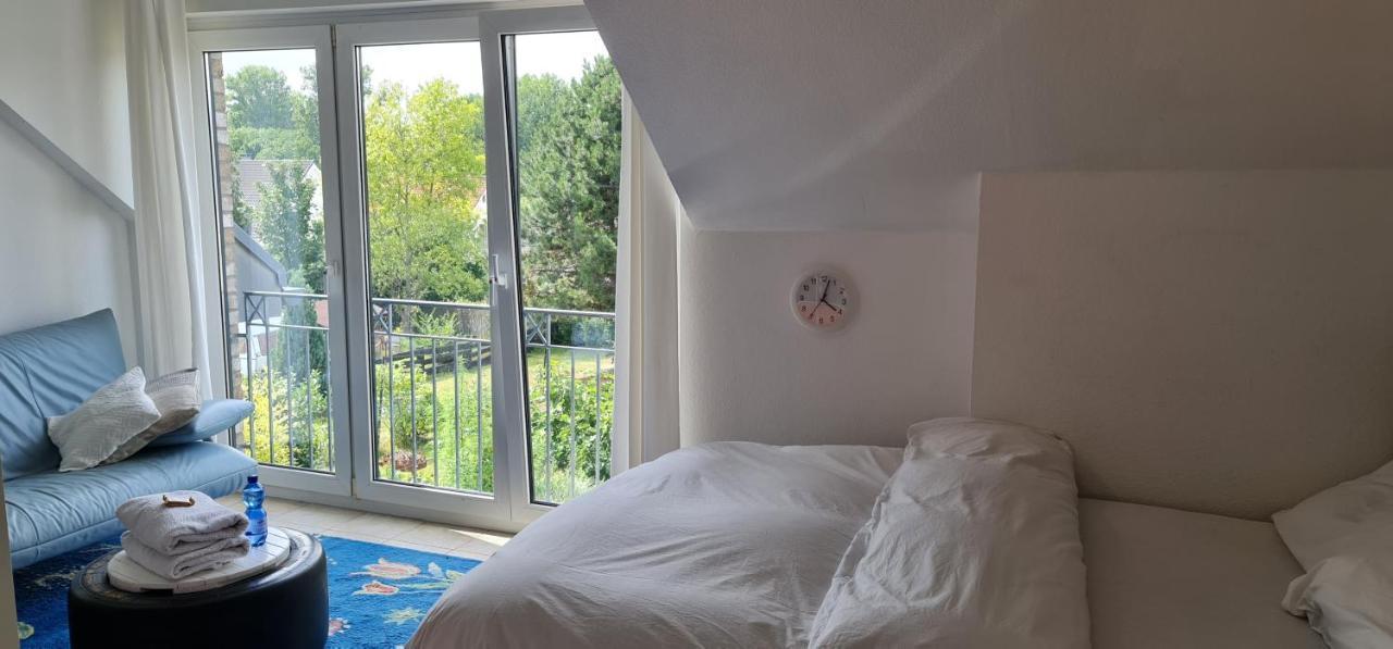 Schoenste Lage Am Rhein In Unmittelbarer Stadtnaehe, * Cologne