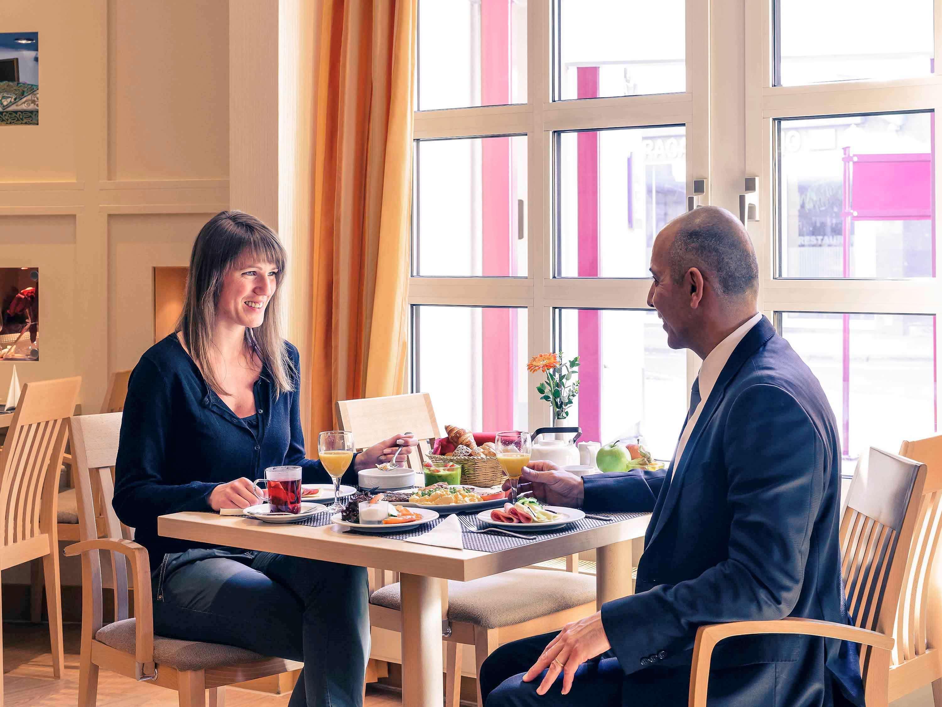 Mercure Friesenstrasse Hotel 4*