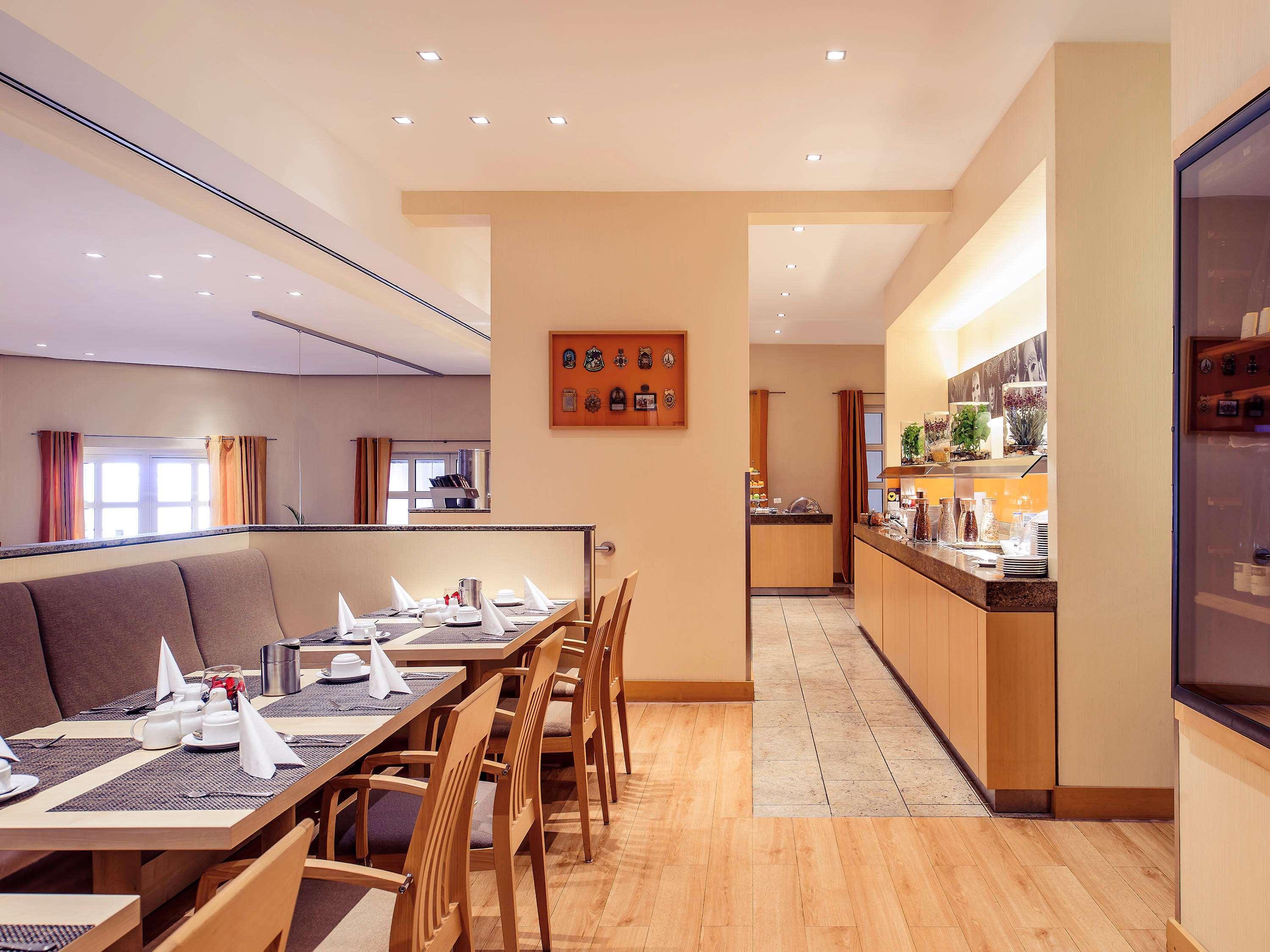 Mercure Friesenstrasse Hotel 4*