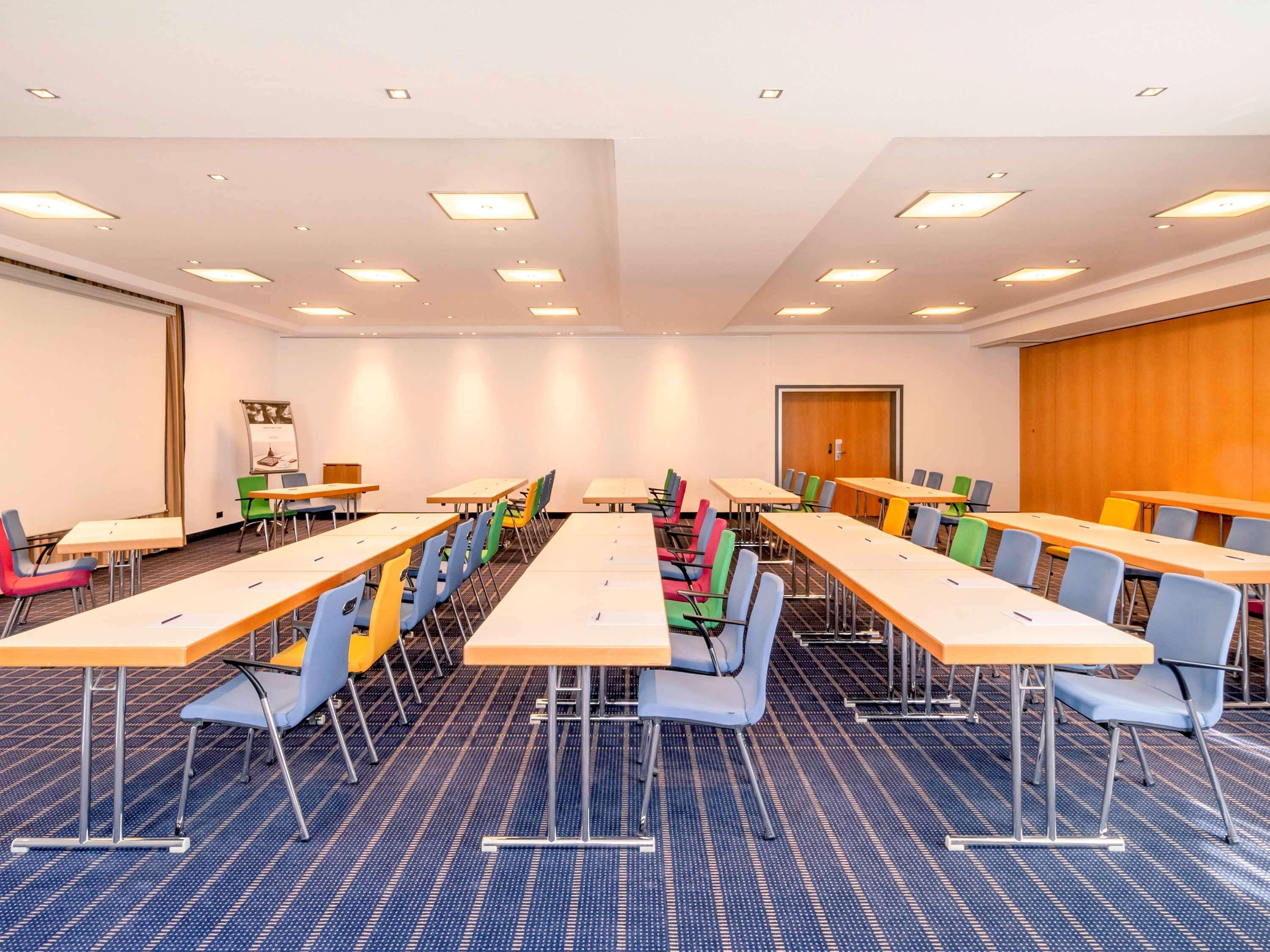 Mercure Friesenstrasse Hotel 4*