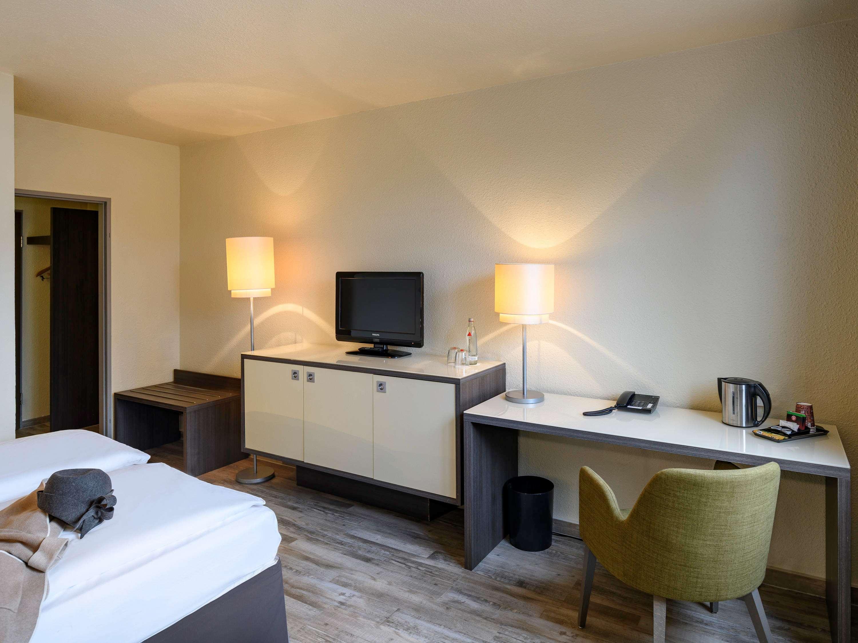 Hotel Mercure West