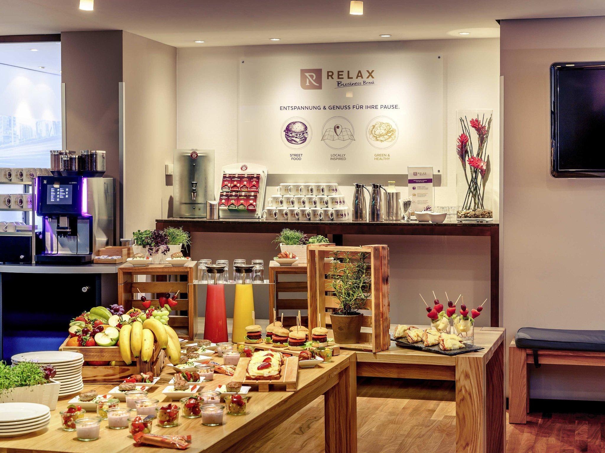 Hotel Mercure West 4*