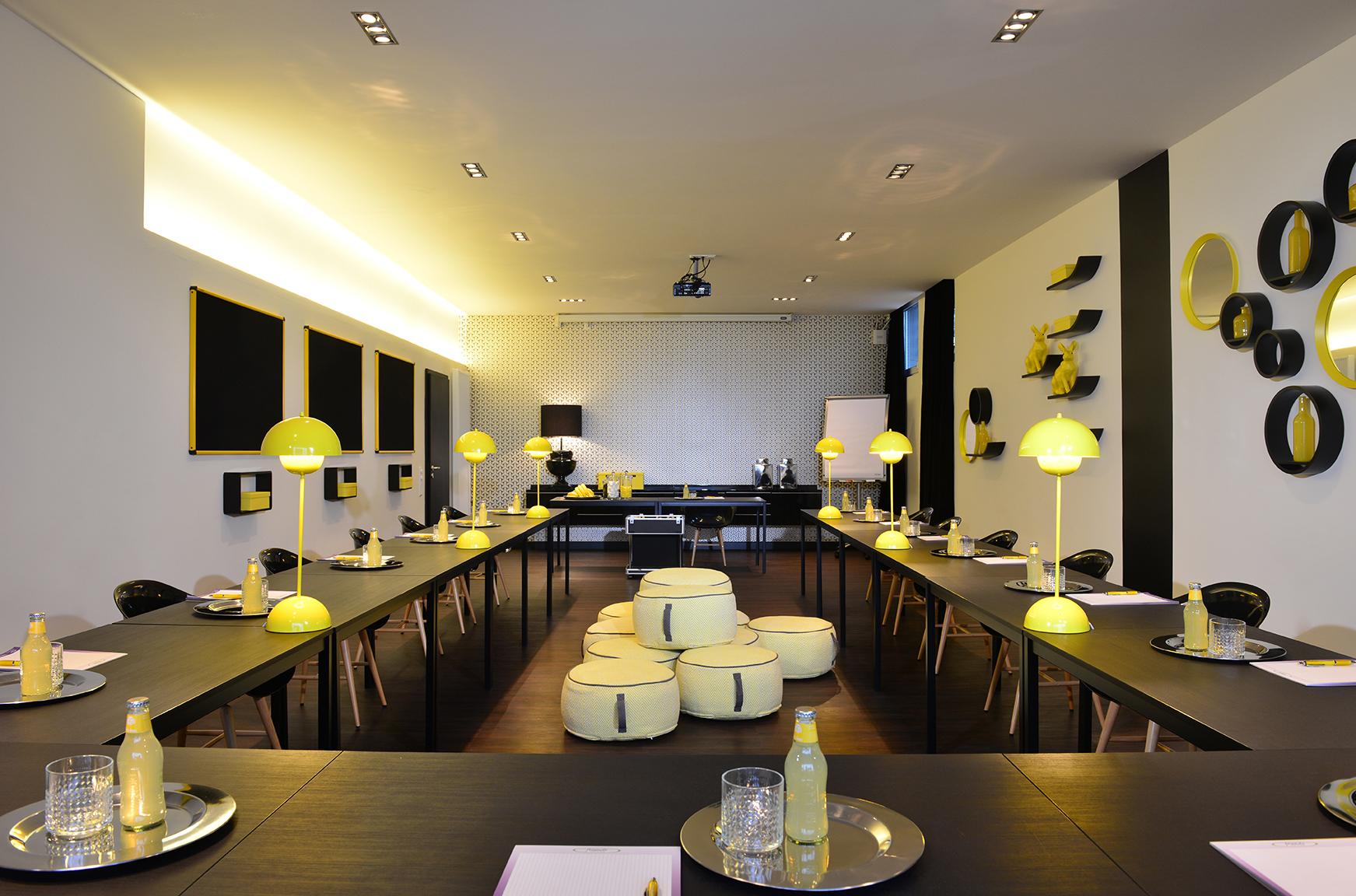 Friends Hotel 3*