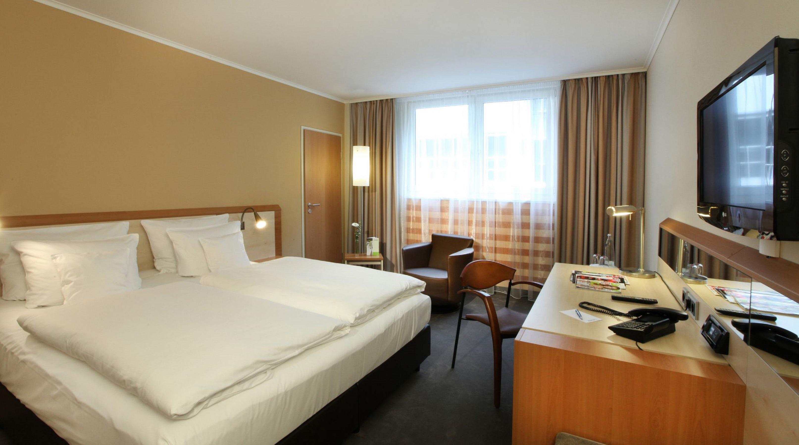 Lindner Am Dom, Part Of Jdv By Hyatt Hotel Cologne