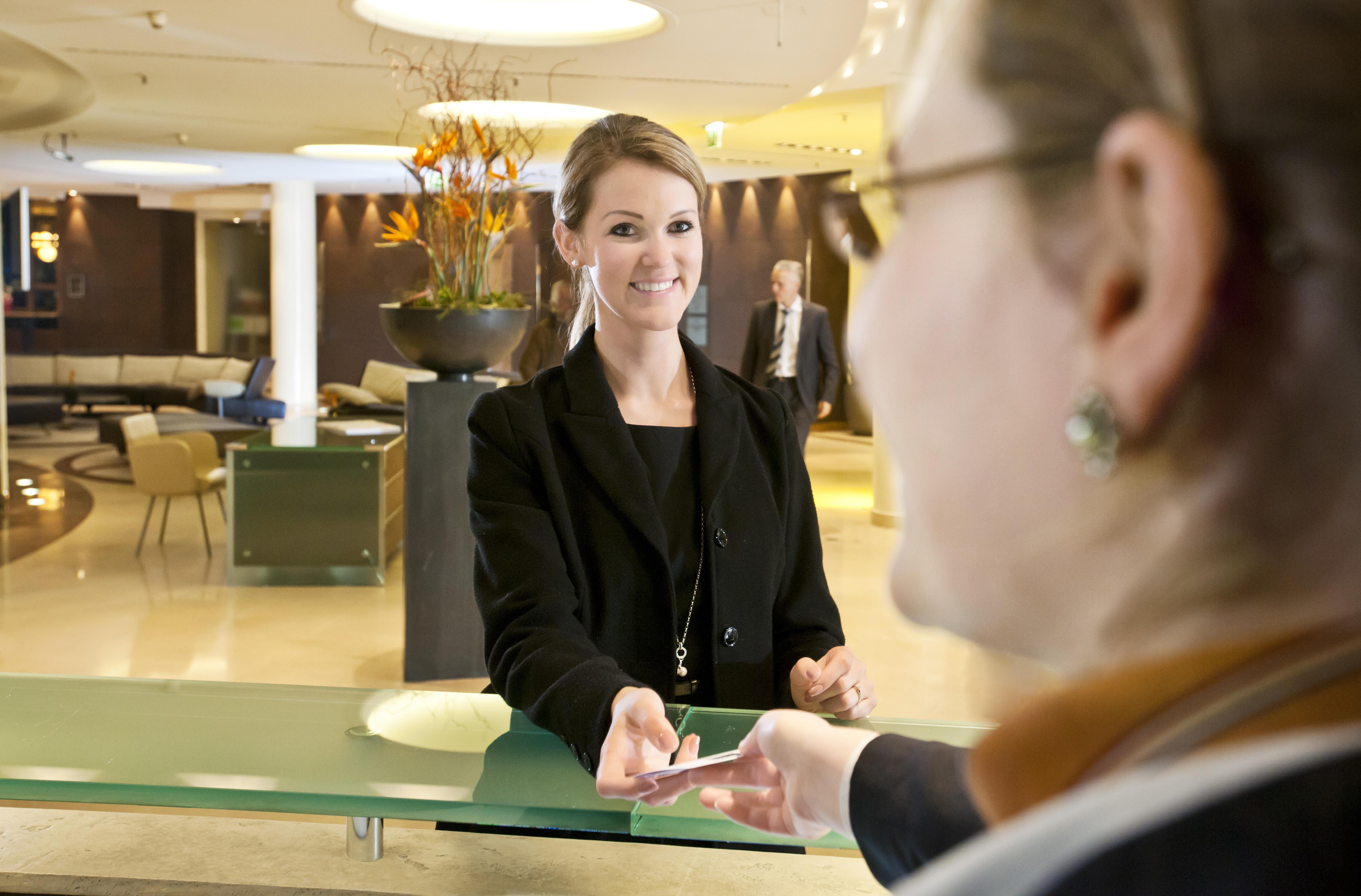 Dorint An Der Messe Hotel Keulen