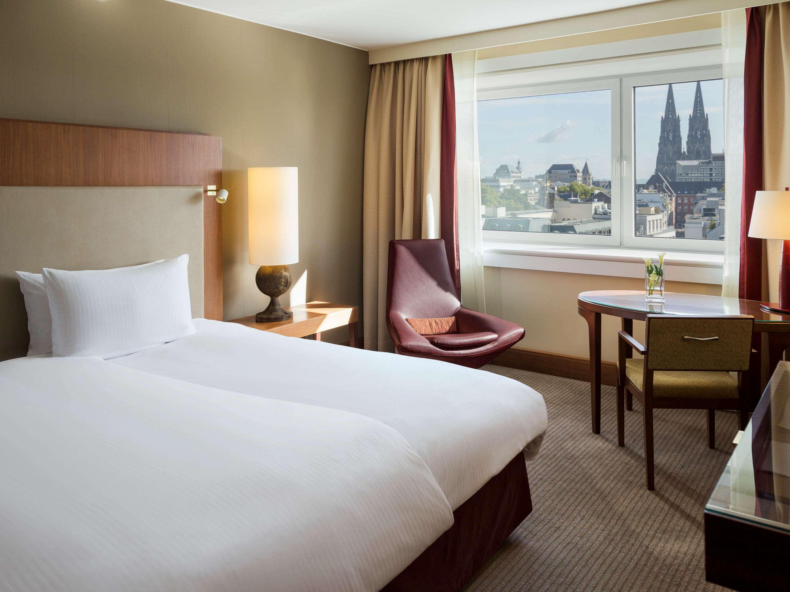 Pullman 4*