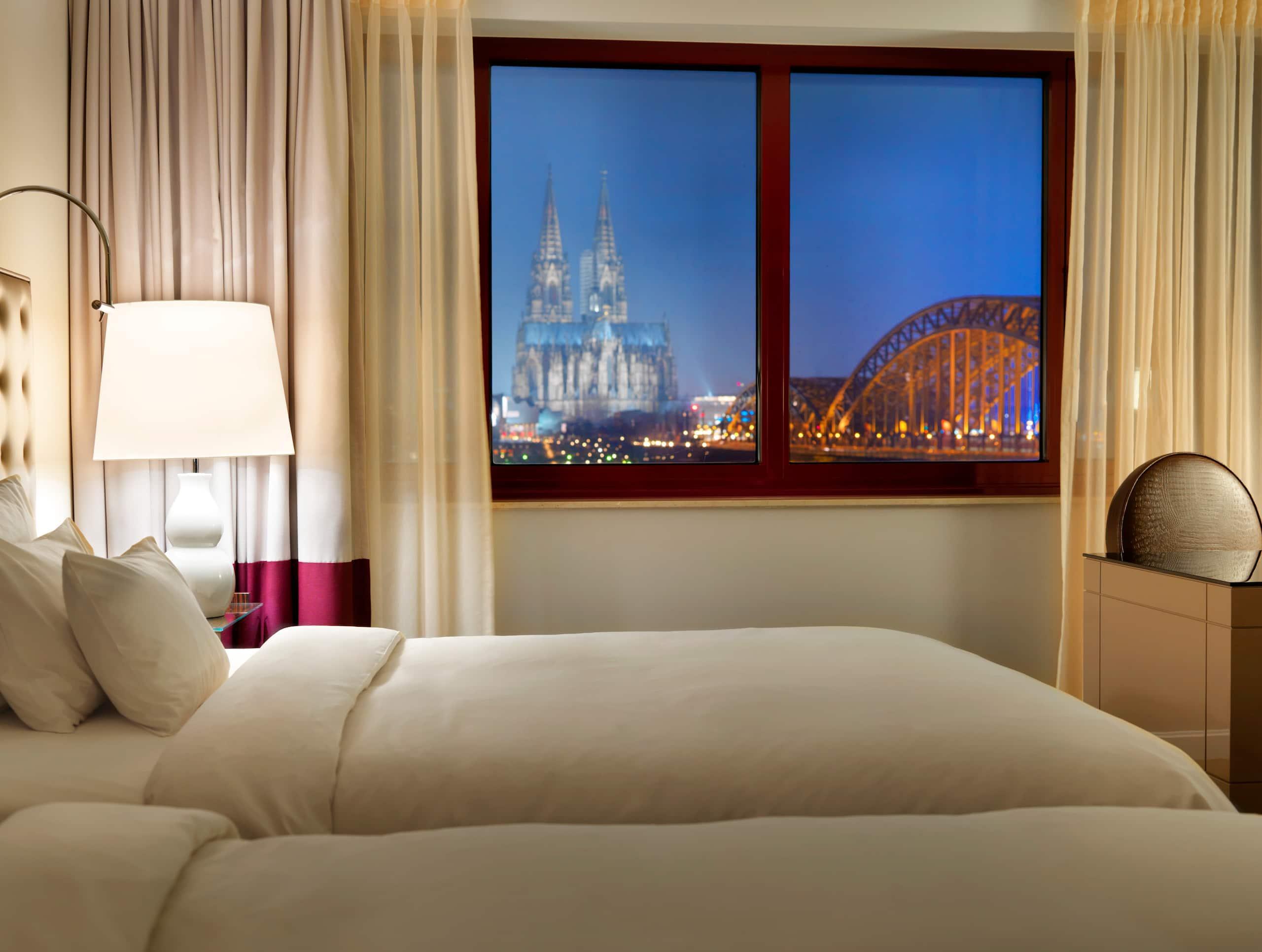 Hyatt Regency 5*