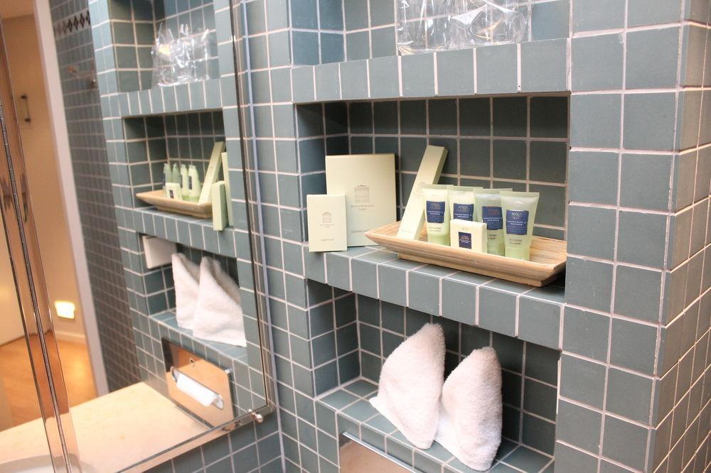 Hotel Wasserturm Cologne, Curio Collection By Hilton Cologne