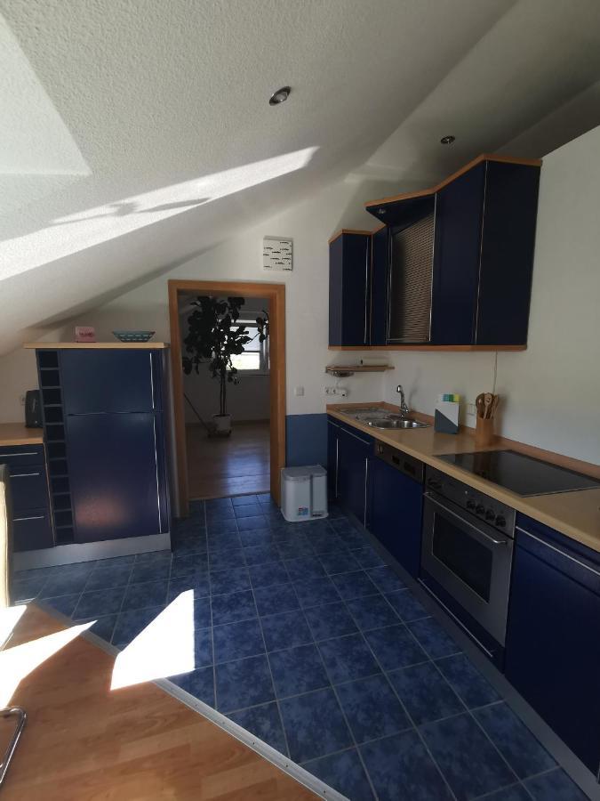 Dachgeschoss Feriewohnung Fuer Zwei Keulen