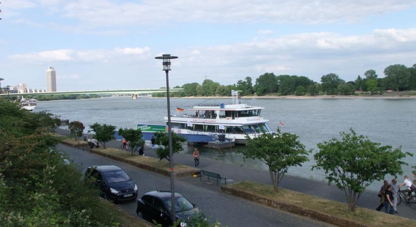 Unter Kahlenhausen Apartment Cologne